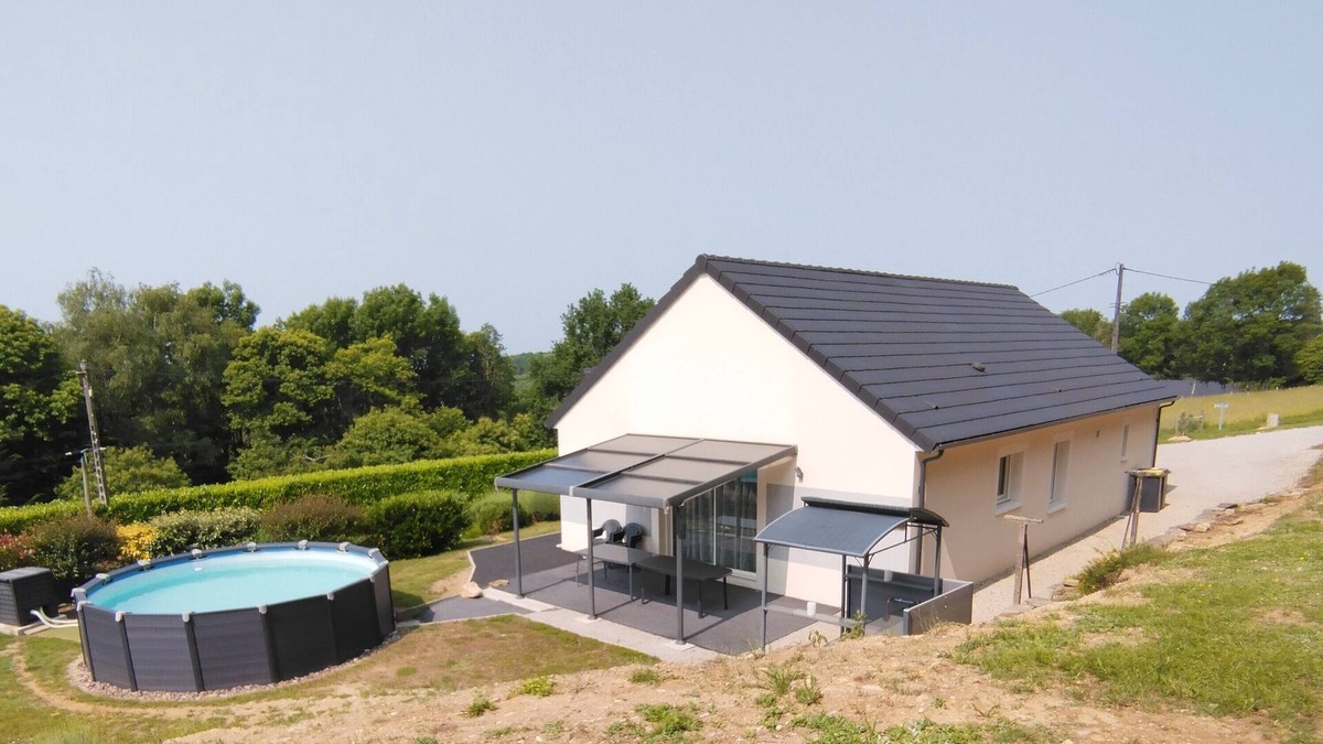 Beynat House | House casa Maya bungalow near honey lake free wifi above ground pool