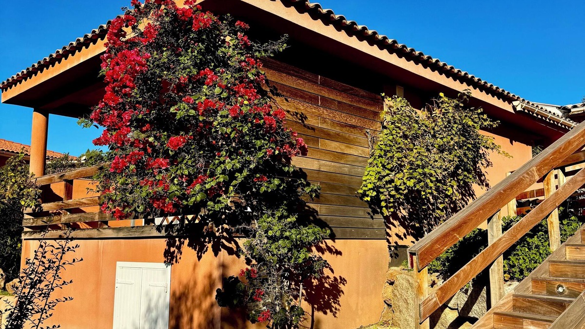 Monacia-d'Aullene House | HOUSE CASA ROSSA, F2, 37m2 + covered terrace 20m2, Clim, Wifi, parking.
