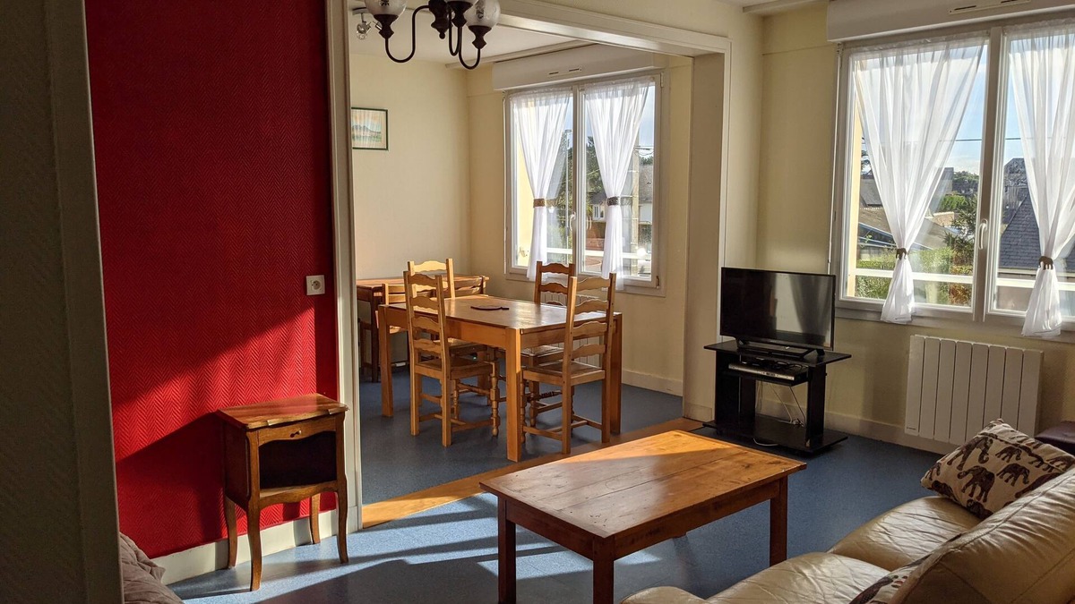 Barfleur House | House center of barfleur