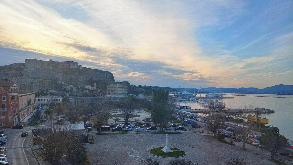 Old Town Apartment | House "Contessa di Corfu i" with sea view & Wi-Fi