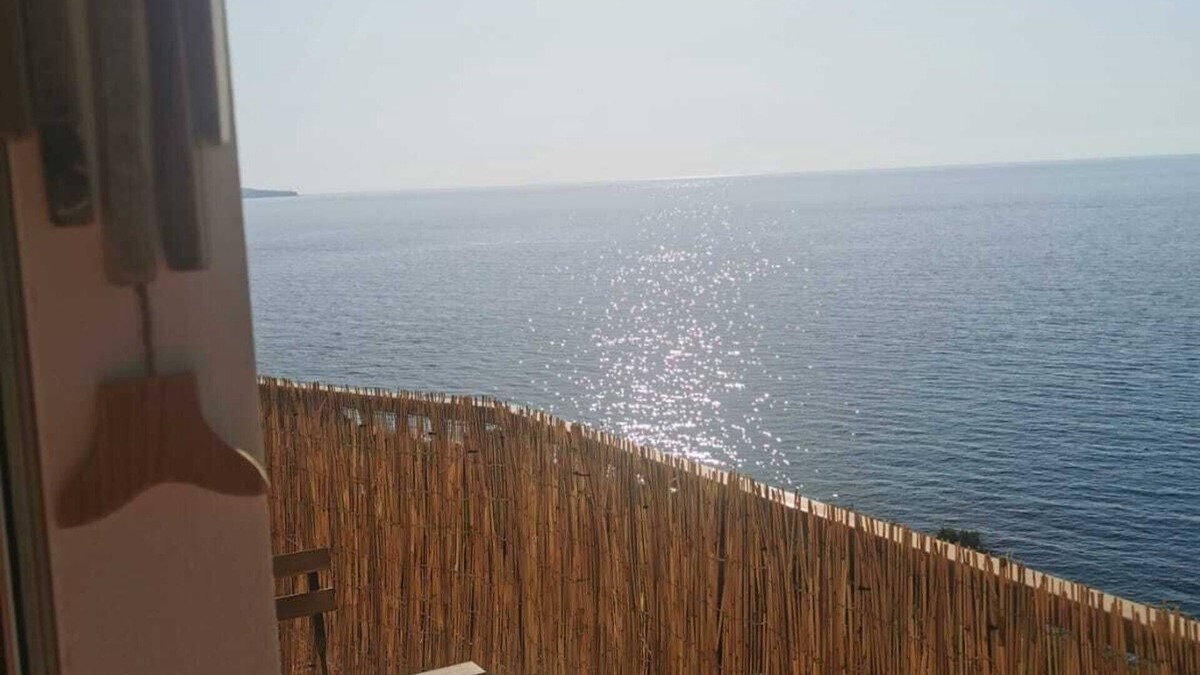 Pizzo Apartment | House facing the sea Piedigrotta breathtaking view