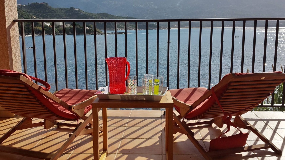 Tiuccia Villa | House feet in water, comfort and relaxation, sandy beach in front of house