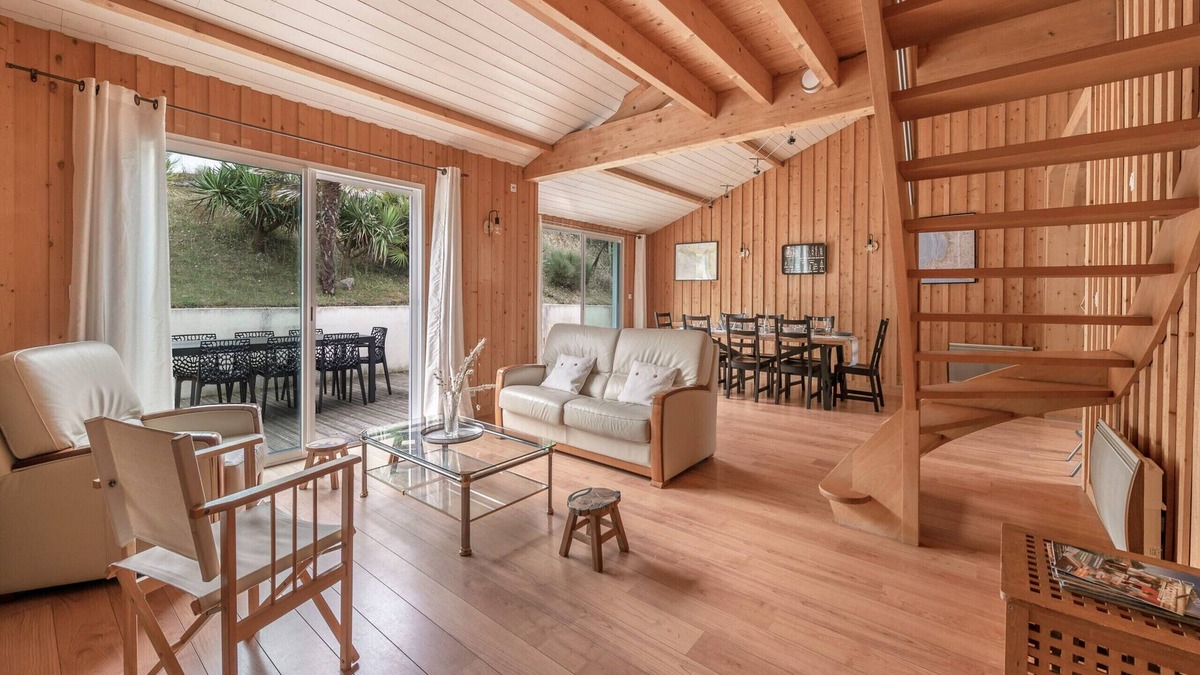 Saint-Michel-Chef-Chef Ski Chalet | House for 8 people - 300m from the beach