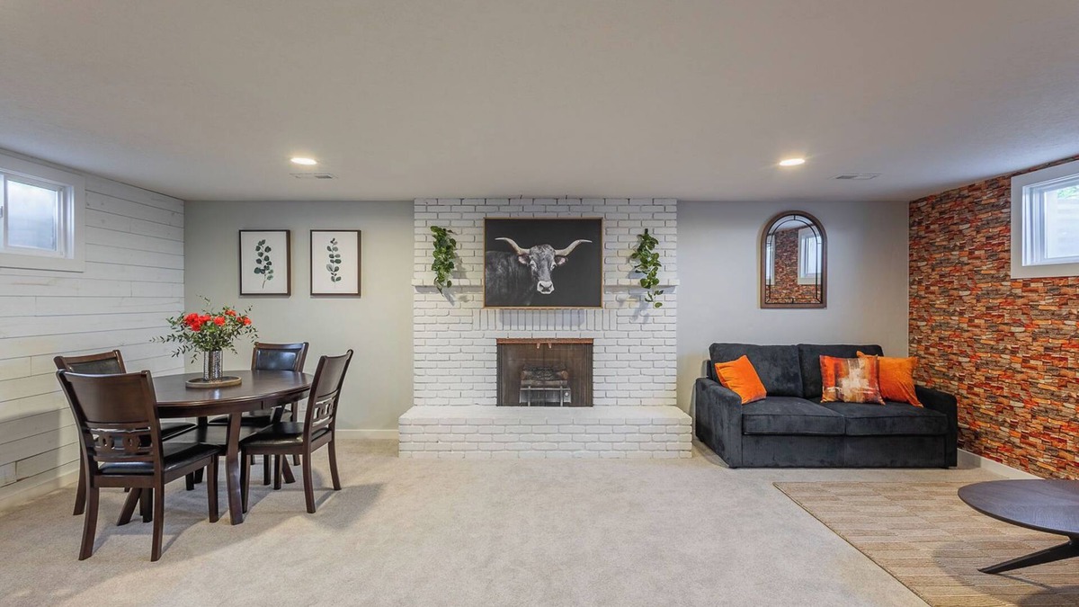 Boise House | House for 26 with Views, Bar, and Gym