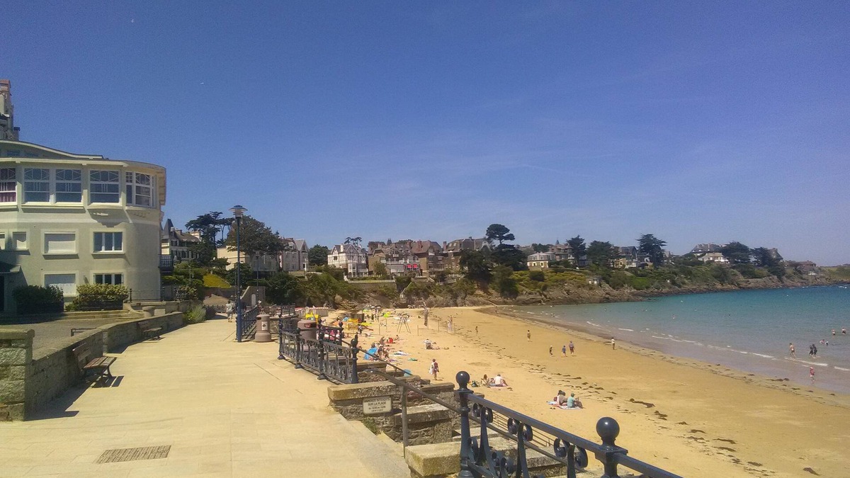 Saint-Lunaire House | House for rent, 20 m from the great beach of Saint Lunaire
