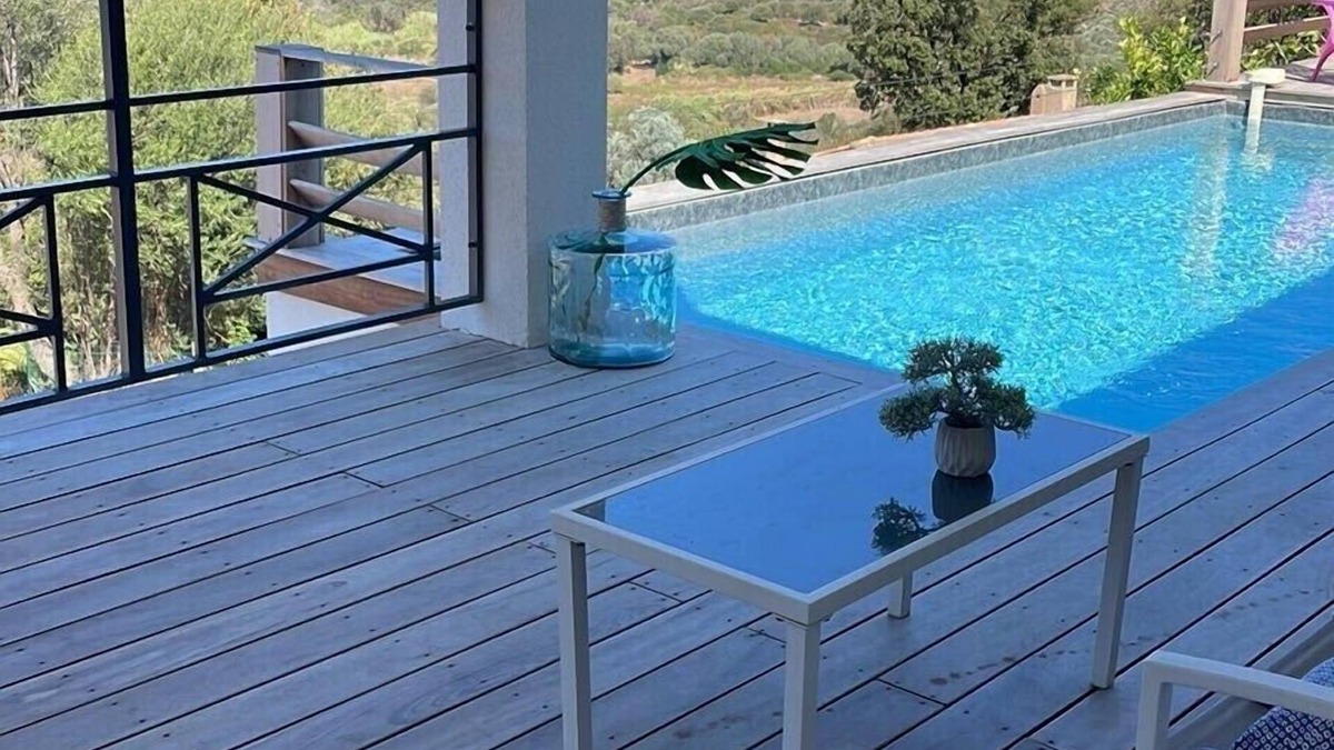 Cargese House | House