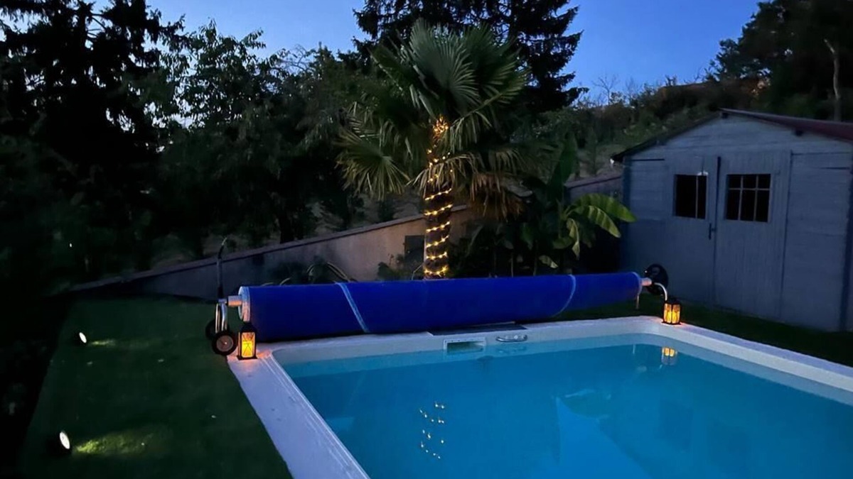 Cloyes-sur-le-Loir House | House in the center of Cloyes sur le Loir with swimming pool.