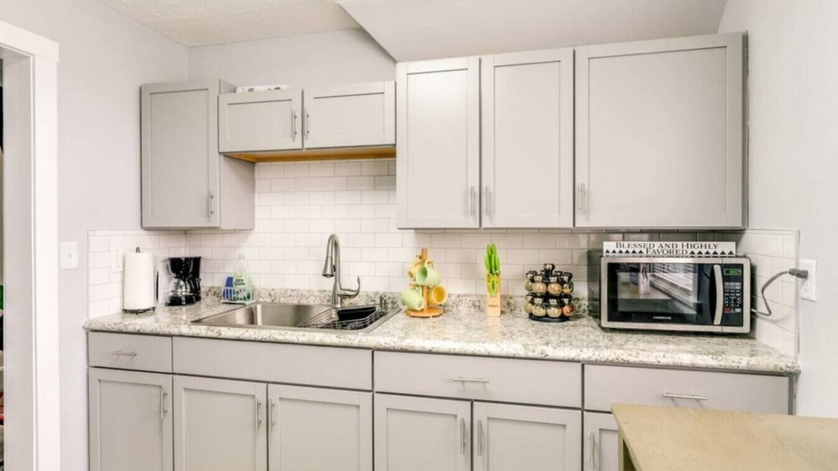 Old Brooklyn House | House Hotels - Henninger Upper