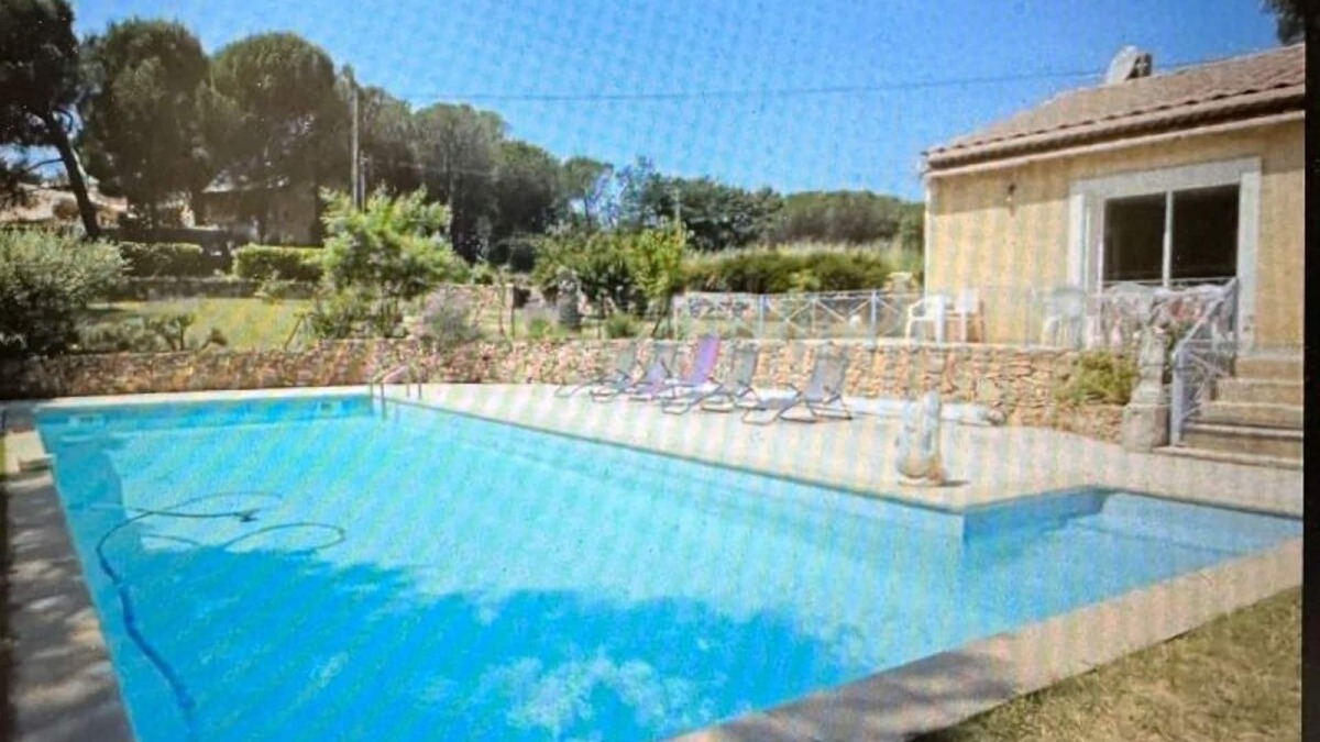 Saint-Paulet-de-Caisson House | House in the middle of a garden with swimming pool 5 minutes from the Ardèche gorges