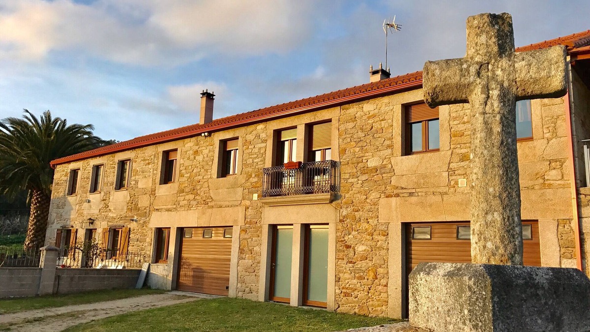 Ponteceso Cottage | House in a natural setting, 200m from the beach in Costa da Morte