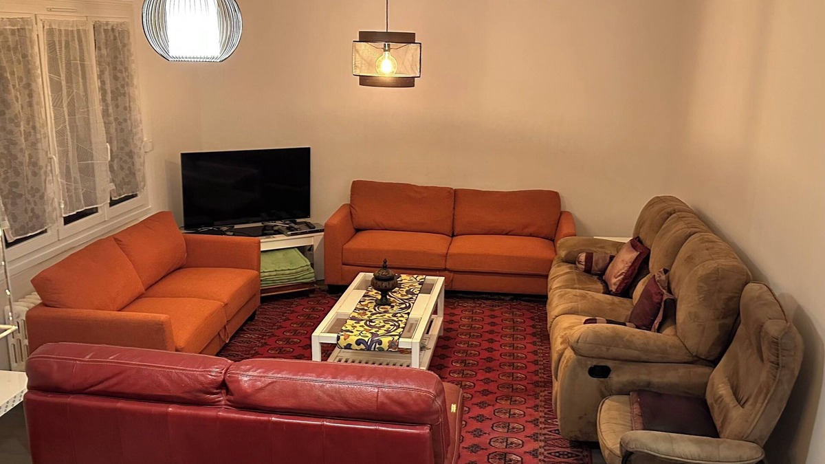 Cleunay House | House in a Quiet Area of Town