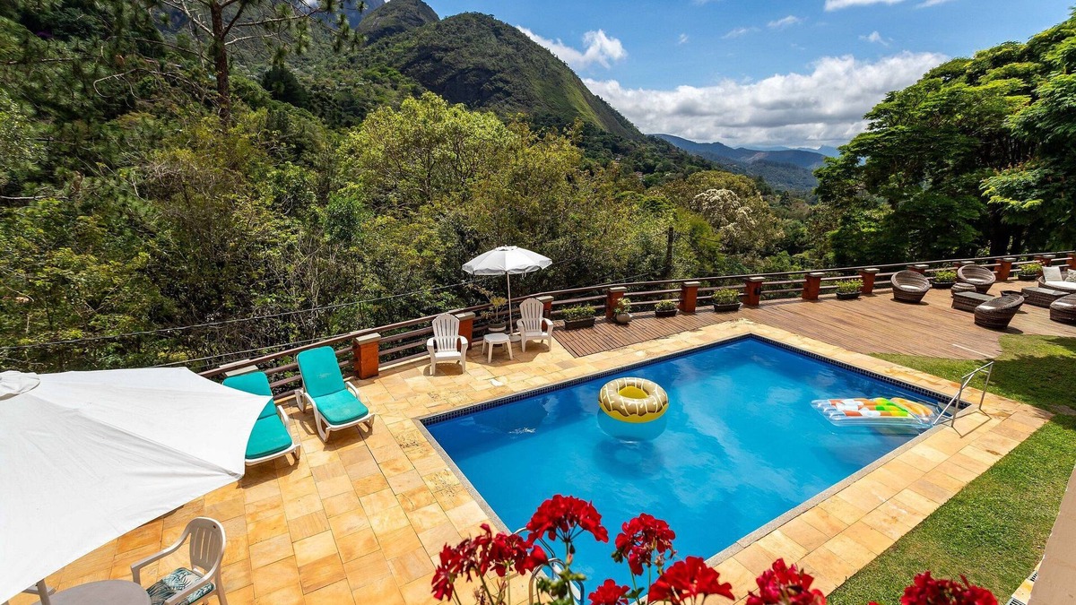 Araras Villa | House in Araras: Pool, Sauna, and Included Services!