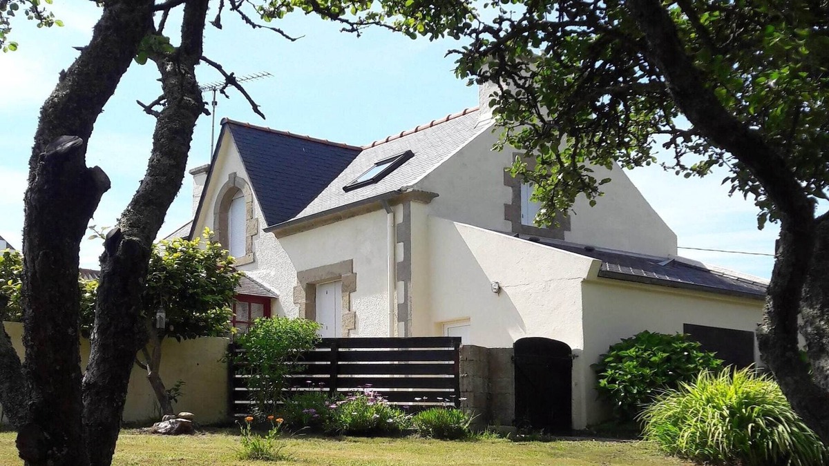 Plogoff House | House in Brittany near Coastal Hiking Trail