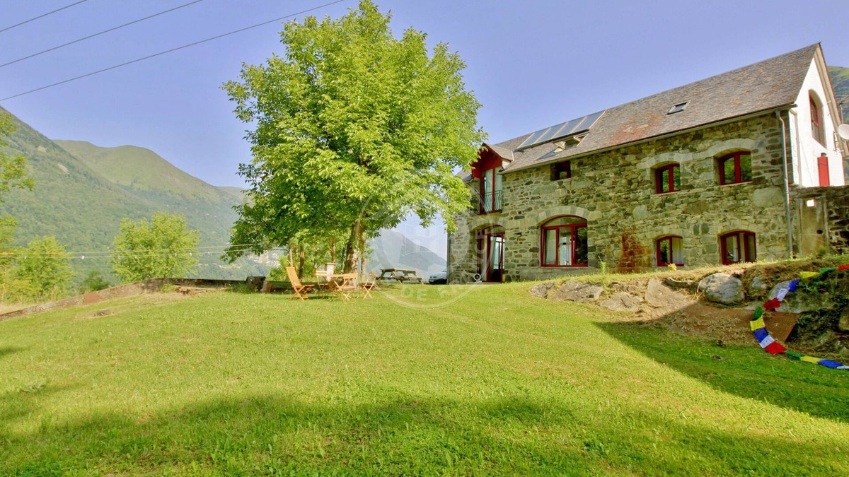 Luz-Saint-Sauveur House | House in Luz st Sauveur in a really beautiful scenary.