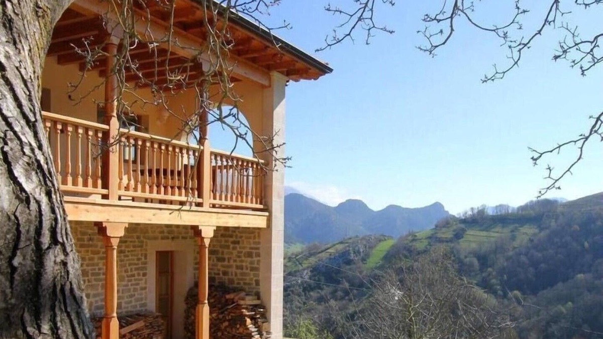 Berodia House | House in mountain location with amazing views.