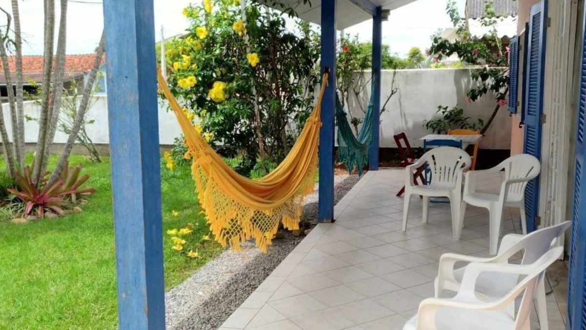 Palhoca House | House in Pinheira 50m from the beach w/Wi-Fi