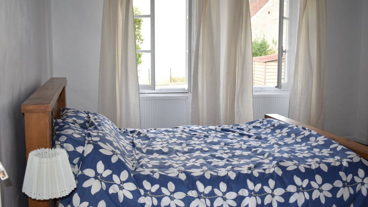 Cheniers House | House in quiet village