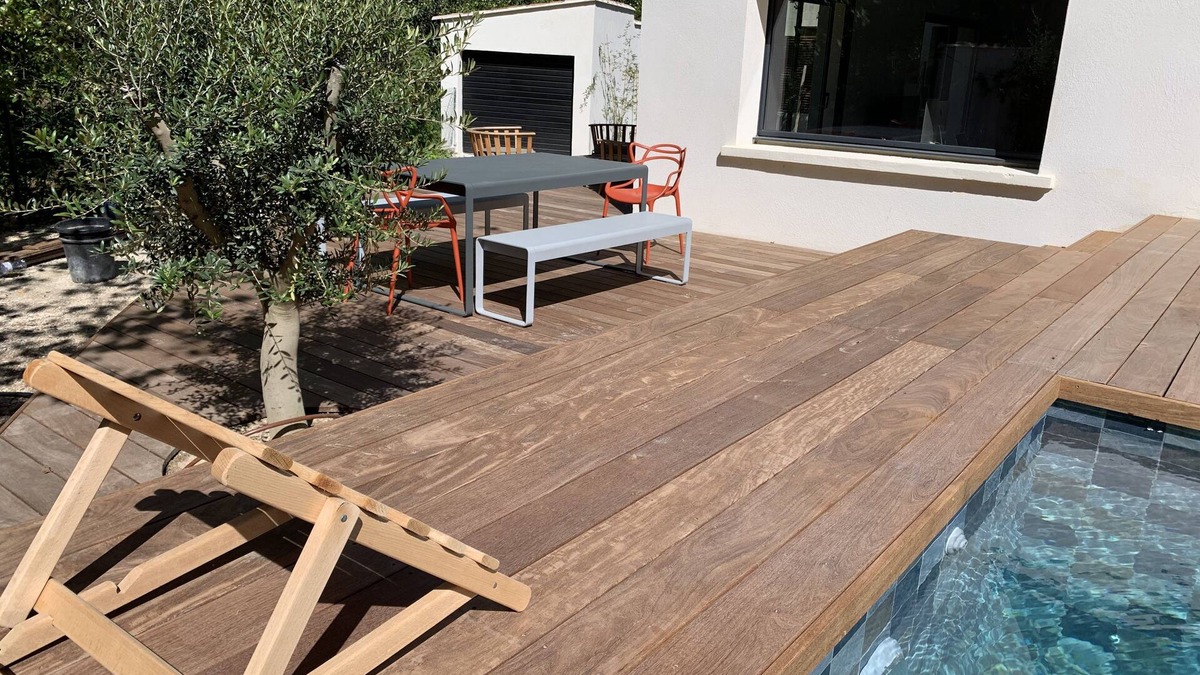 Est House | House IN THE City Center With Garden Parking Swimming Pool IN Peace
