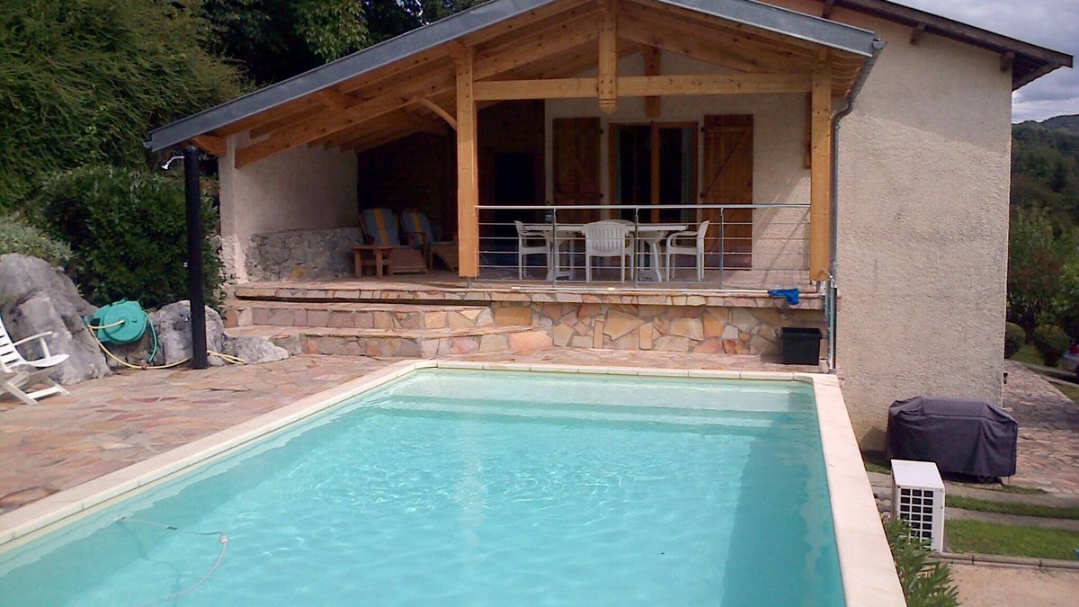 Estadens House | House in the country side of PYRENEES with a beautiful view and a swimming pool.