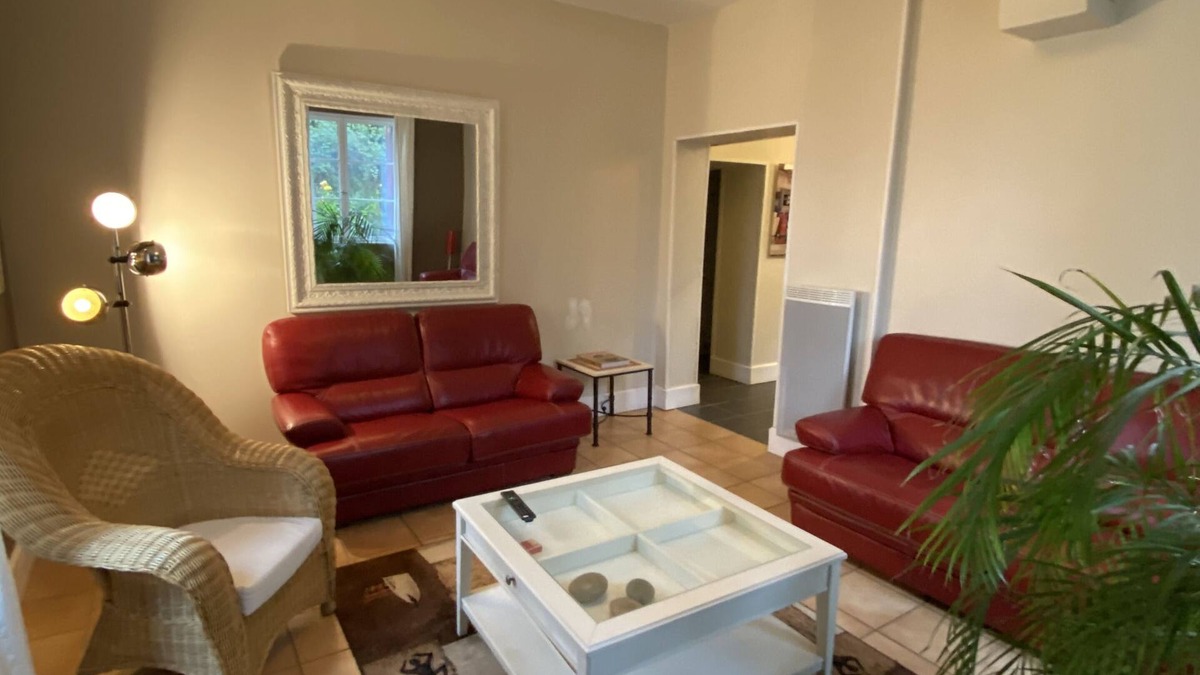 Jars House | House in the heart of a small village in Sancerrois