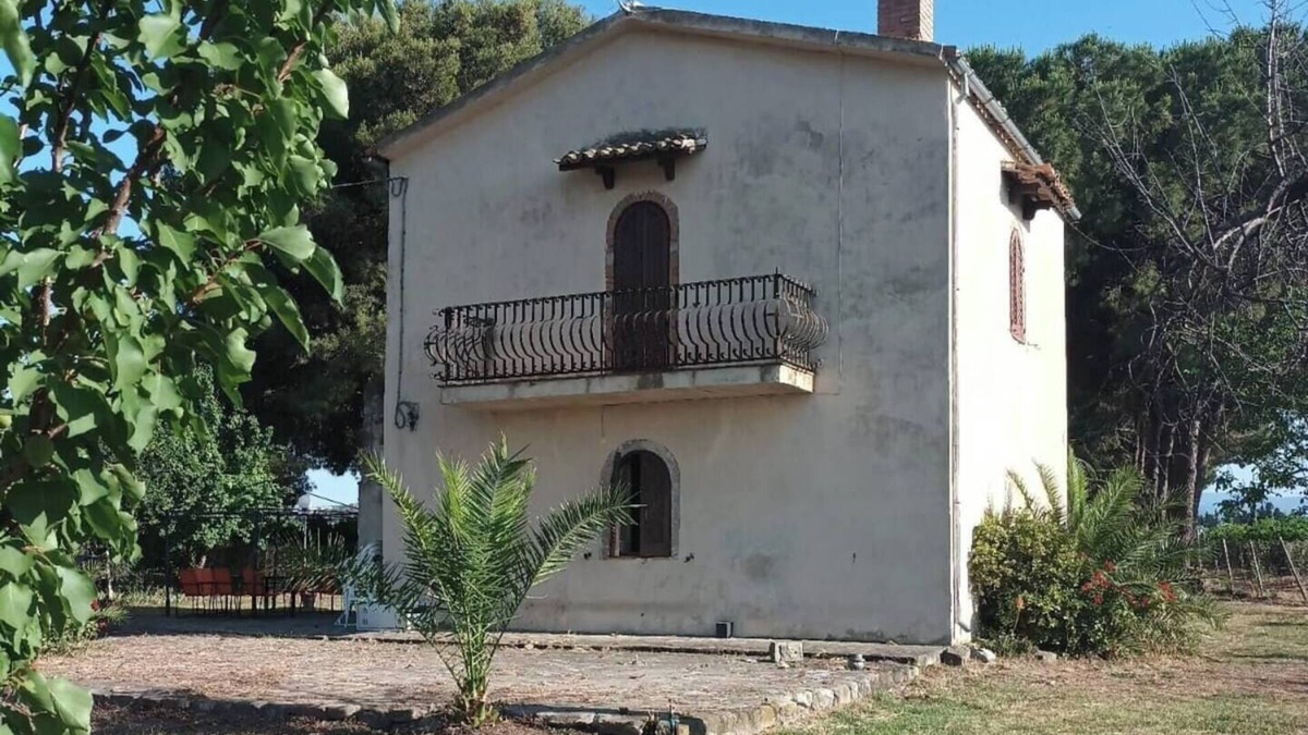 Rossano House | House in the greenery of a large citrus grove, private access to the beach.Relaxation and peace!