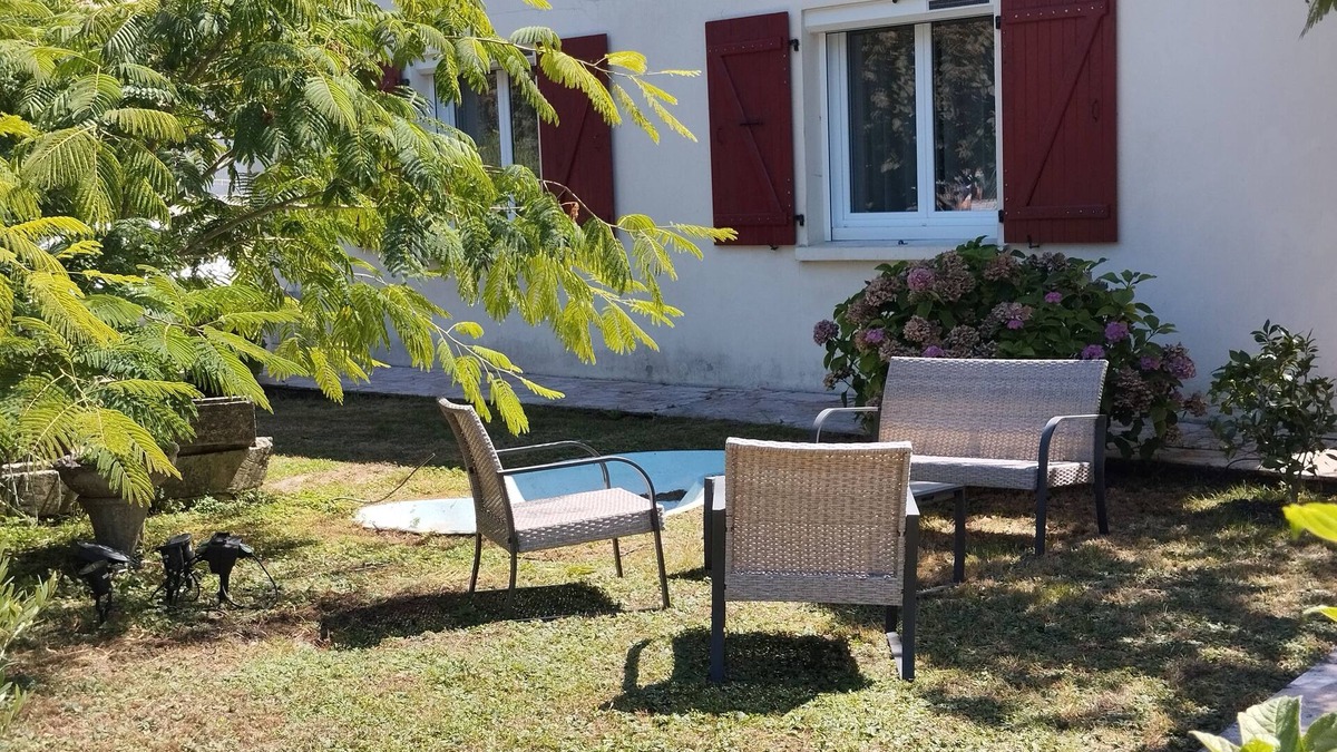 Magne House | House in the Marais Poitevin