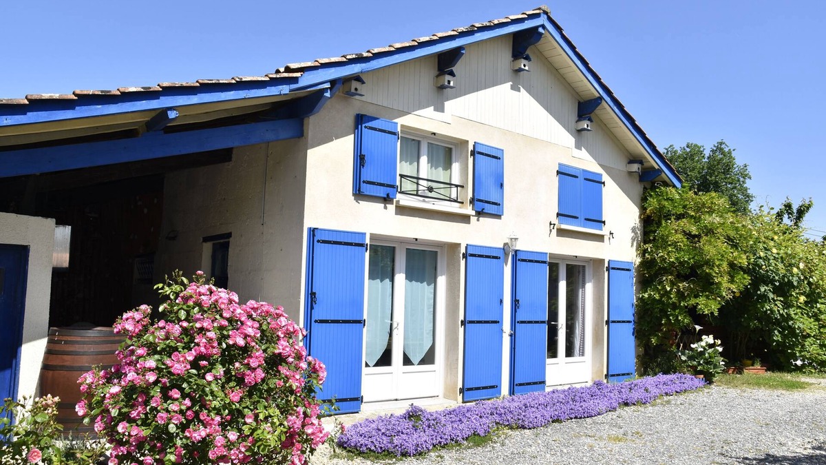 Saint-Trojan House | House in the vineyard of BORDEAUX-BOURG-BLAYE-CNPE