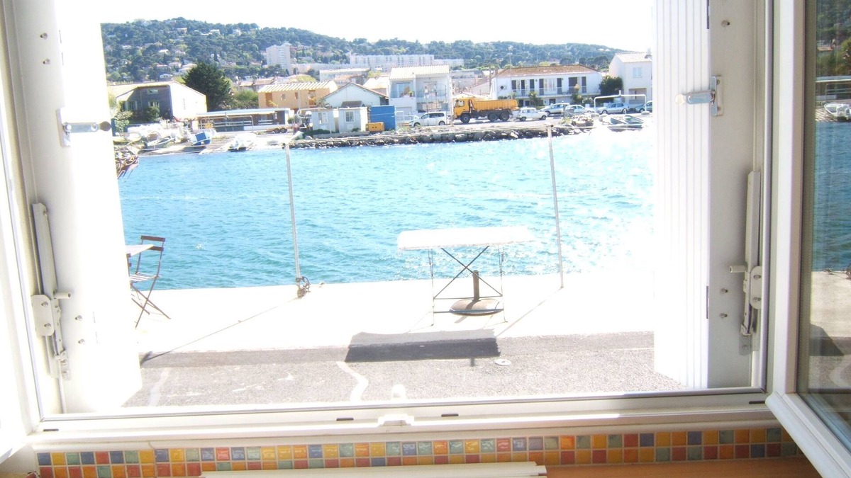Sete Apartment | House in typical fisherman's quarter "La pointe-courte"