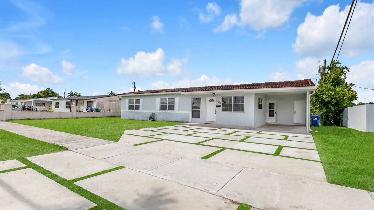 Westchester House | House is 15 min from anywhere. Miami Children Hospital, 8 miles MIA