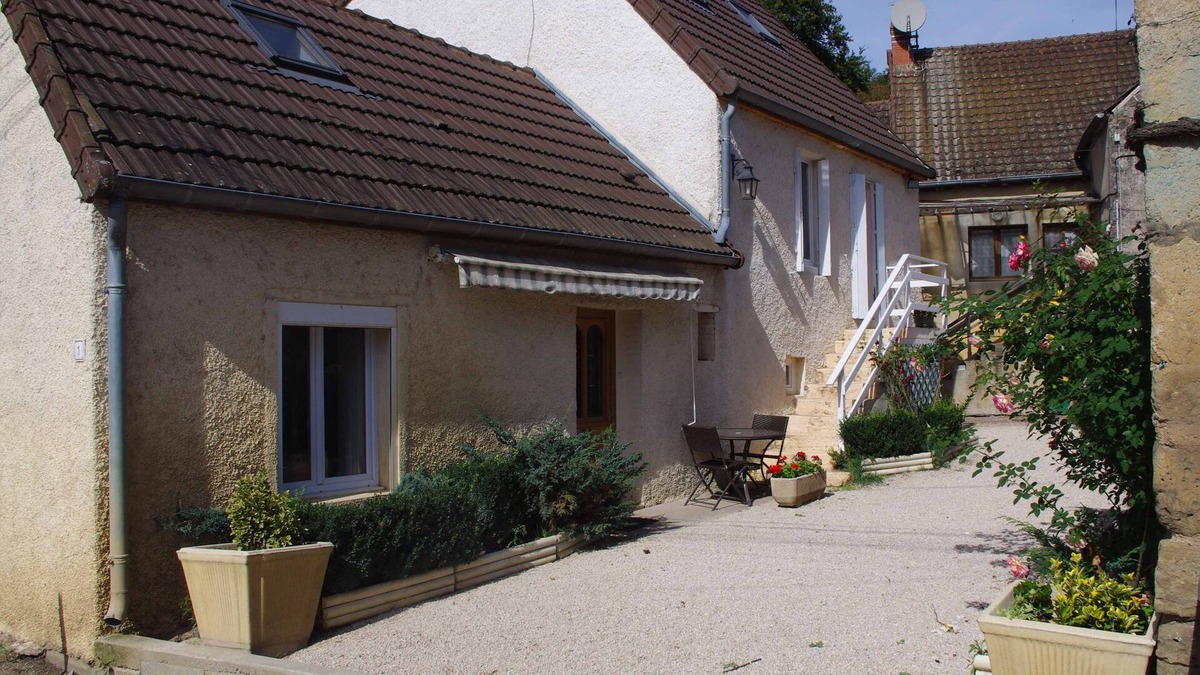 Saint-Sernin-du-Plain House | House - Le Tâcheron City View