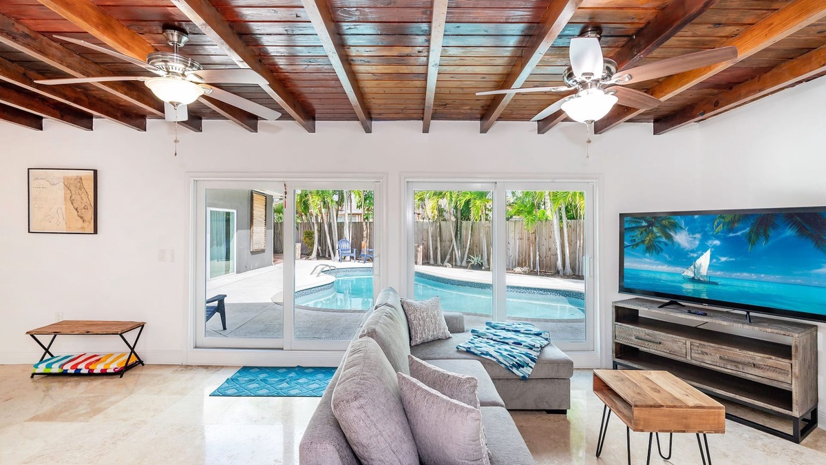 Miami Springs House | House - Miami pool house, near Miami Int Airport and attractions.