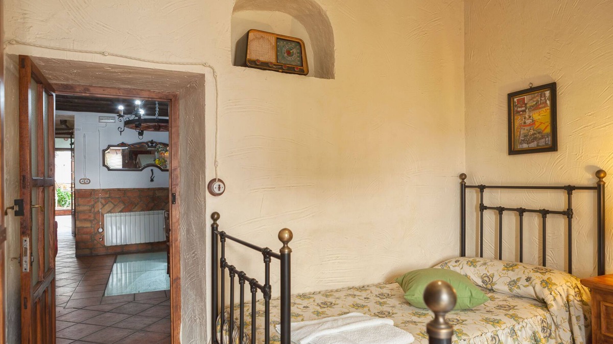 Carcabuey Cottage | HOUSE-MUSEUM OF S. XVII, MUCH MORE THAN A BED .