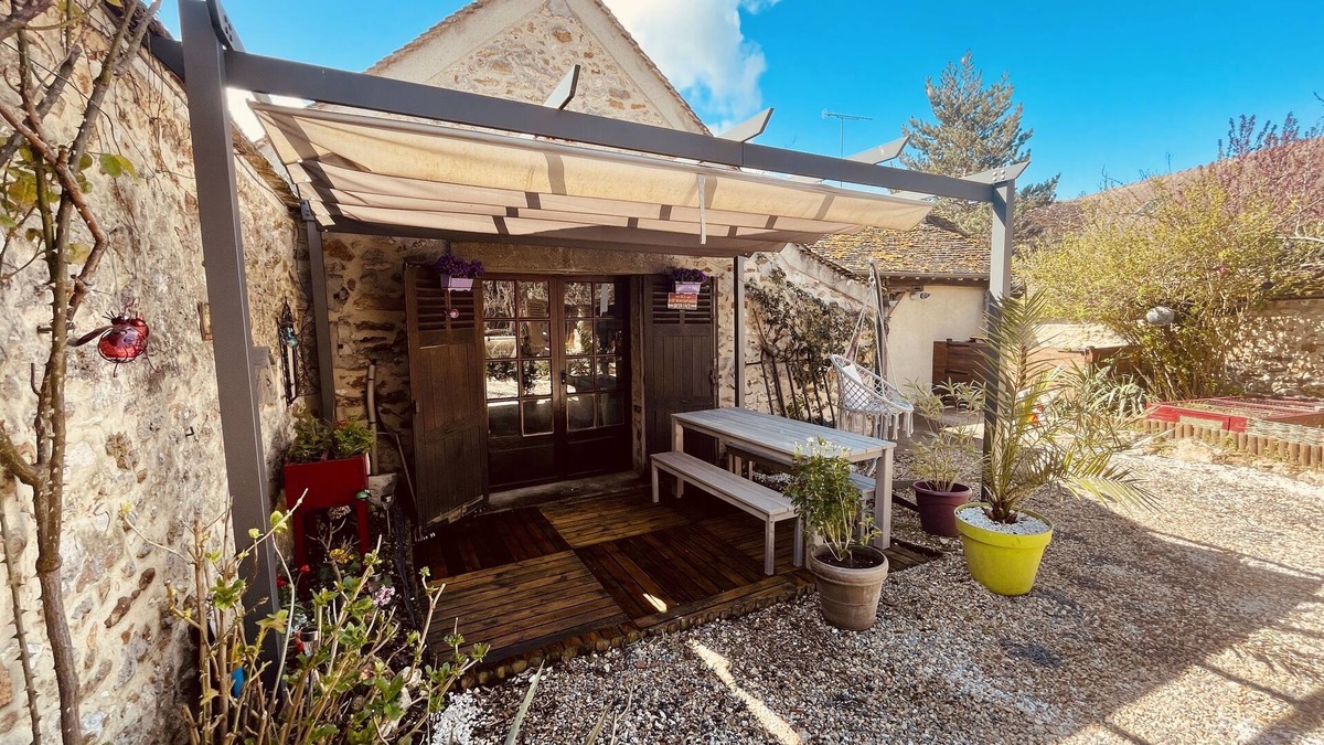 Saint-Sauveur-sur-Ecole House | House near Barbizon/Fontainebleau/A6