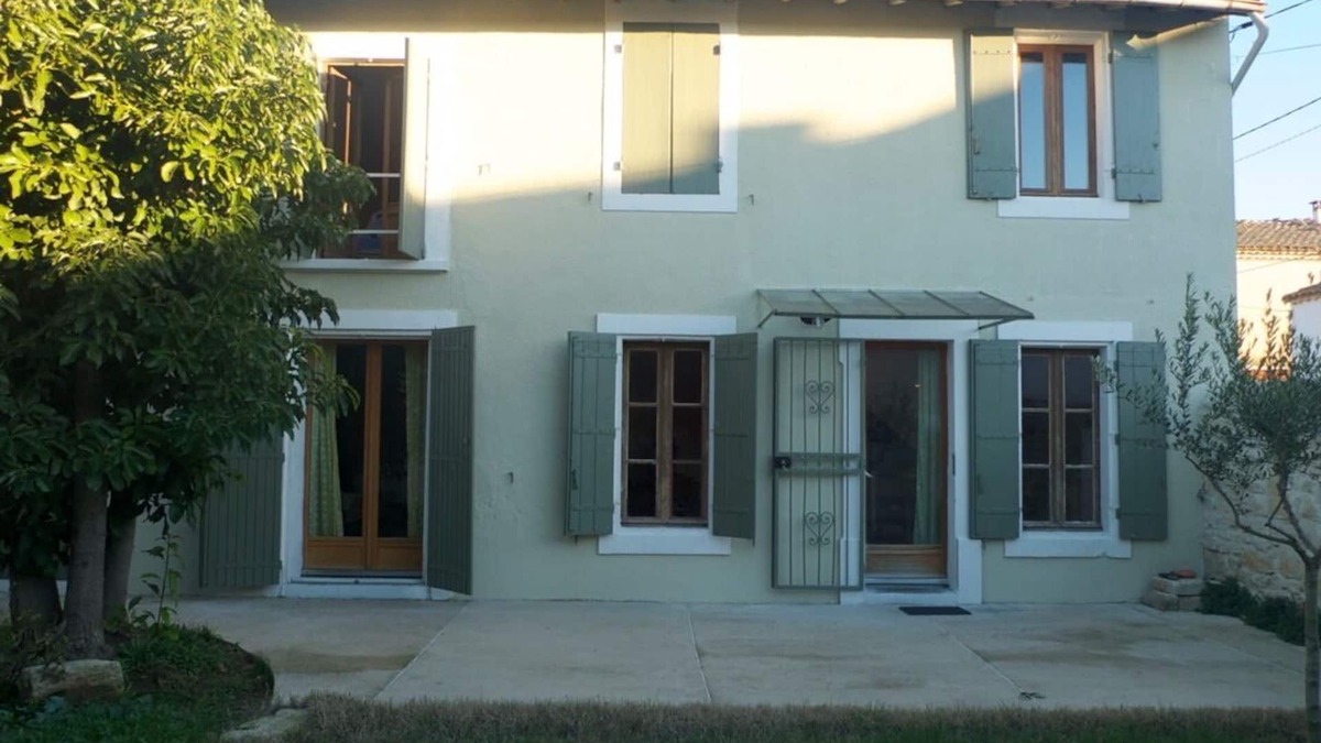 Saint-Gilles House | House near Arles with swimming pool