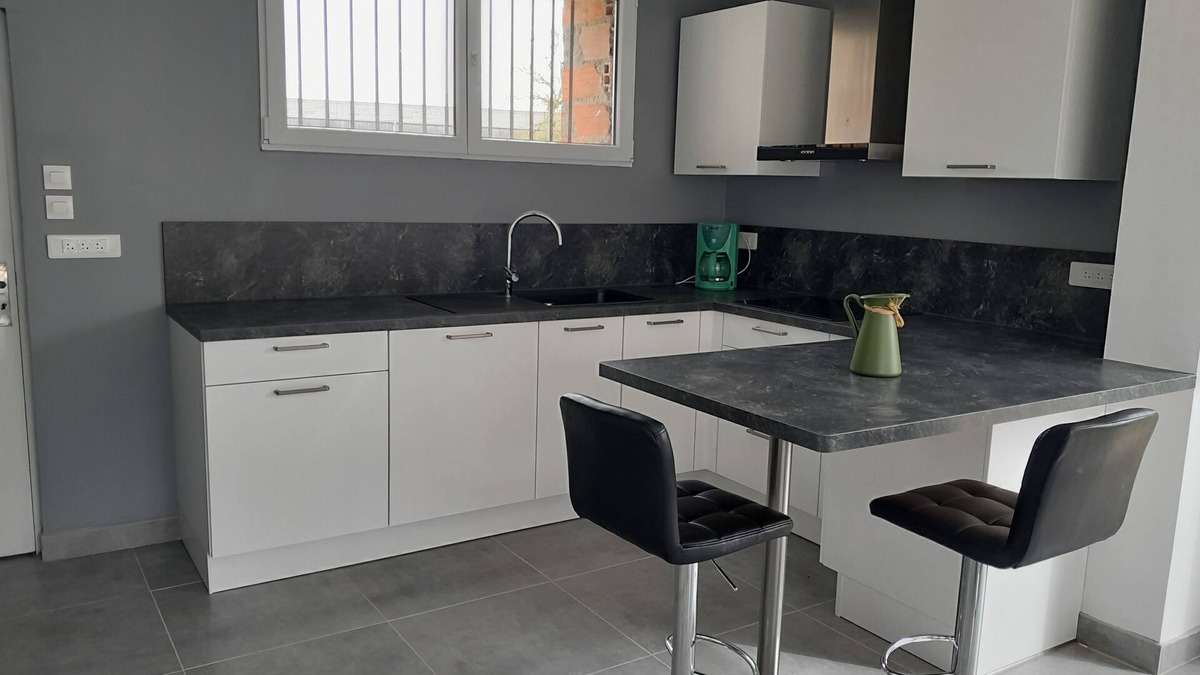Bernesq House | House near the landing beaches
