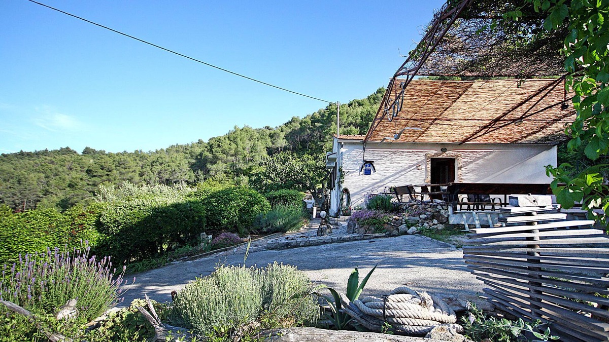 Gornje Selo House | House Nova (46292-K1) - Stomorska - island Solta
