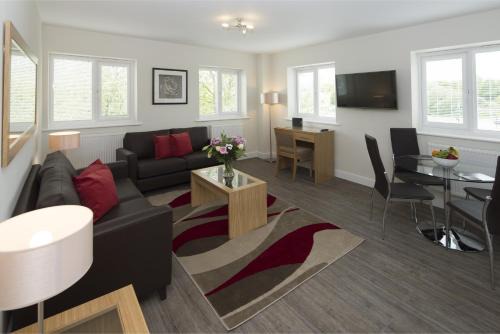 Bracknell Apartment | House of Fisher - Beneficial House