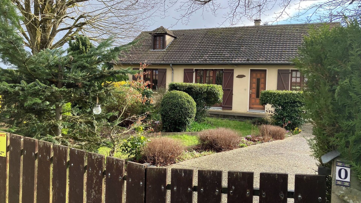 Saint-Maurice-Les-Charencey House | House of Peace and Nature