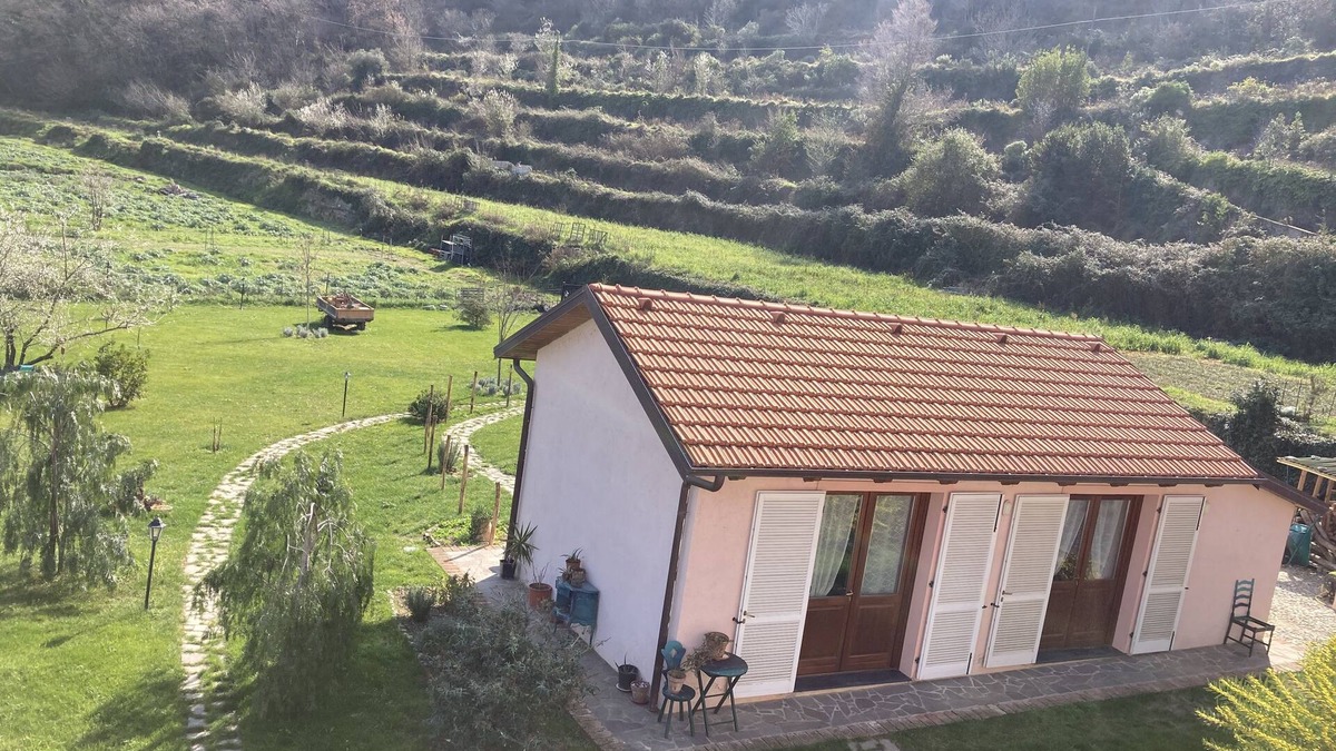 Albenga House | House of Roses