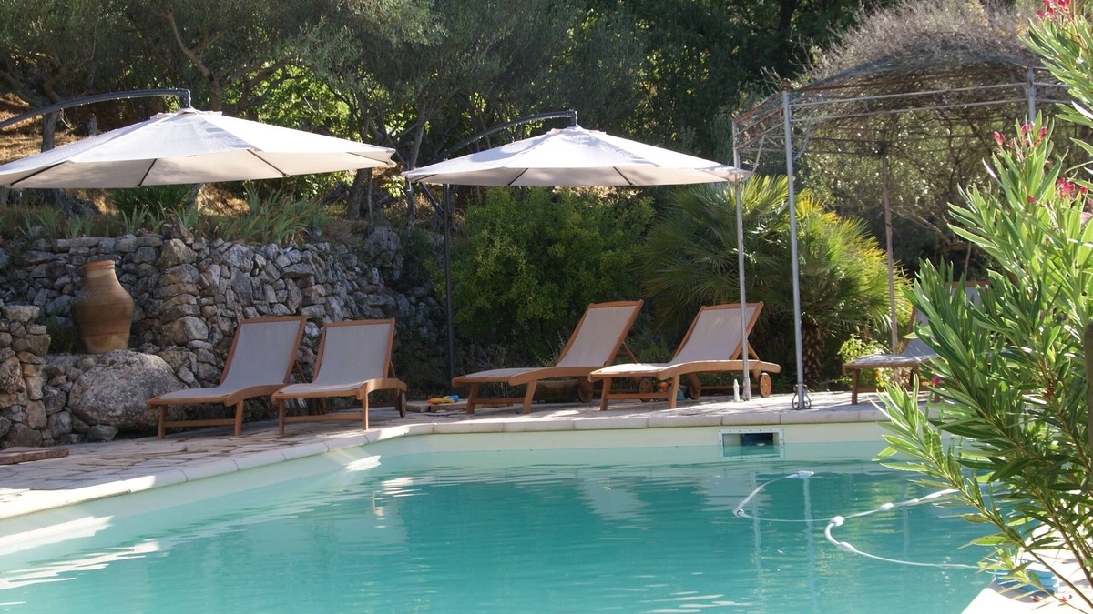 Montfort-sur-Argens House | House on 3 ha with view for 10 people near Cotignac