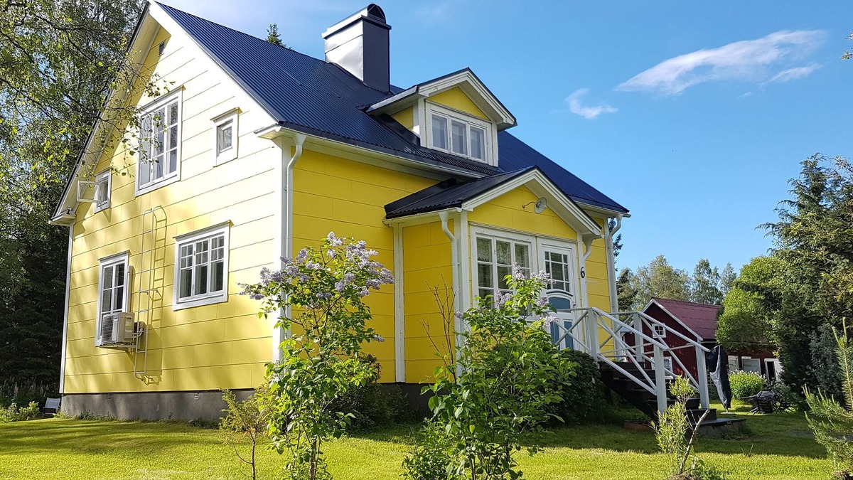 Kopmanholmen House | House on Hummel Bay in front of the archipelago and Skuleskogen National Park, High Coast