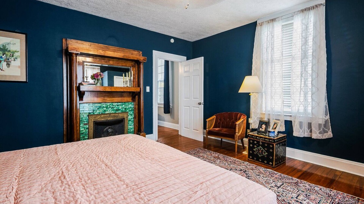 New Albany House | House on Mansion Row in New Albany