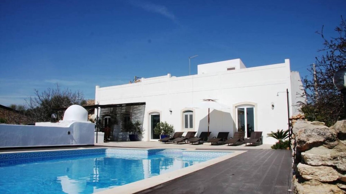 Boliqueime Villa | House on the hillside, sea view, private pool, large enclosed landscaped garden