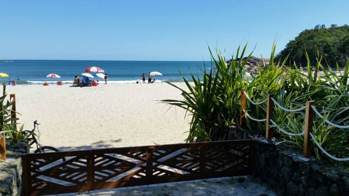 Sao Sebastiao House | House on the sand in a unique condominium, total privacy - Camburizinho