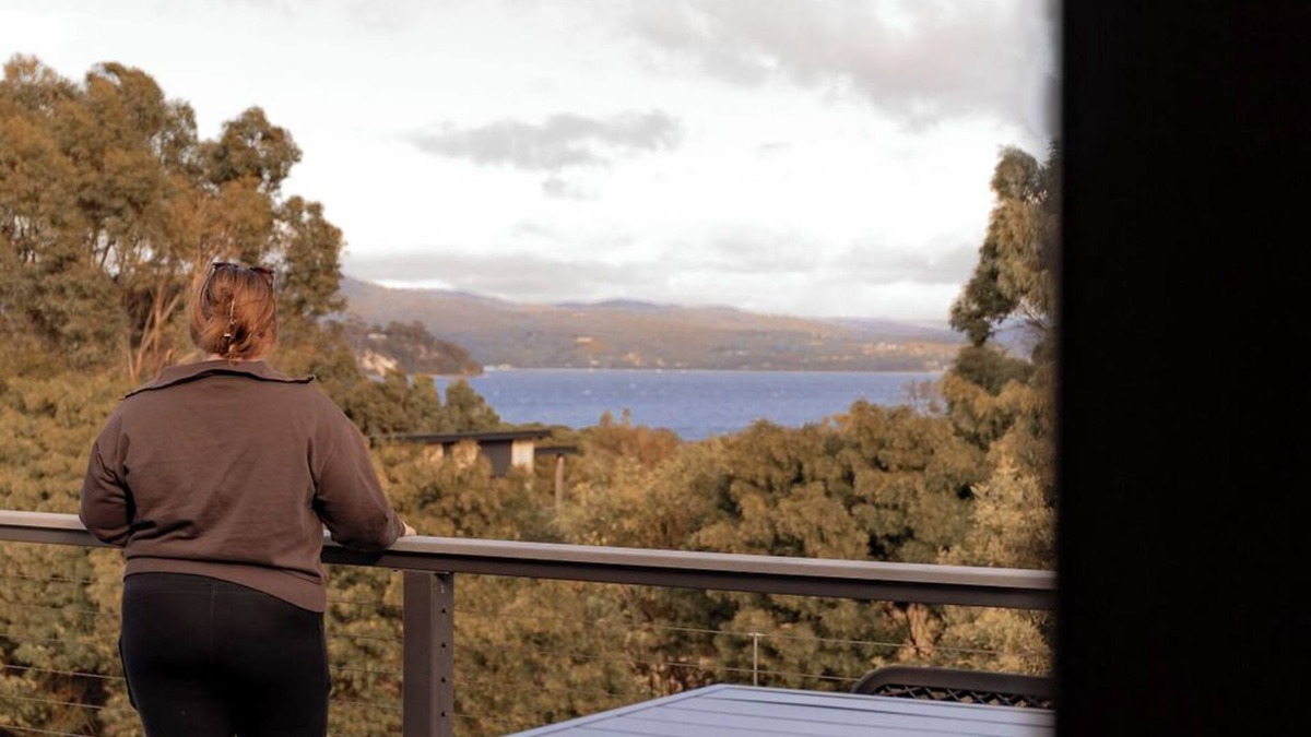 Stieglitz Apartment | House Peron - Bayside Luxury