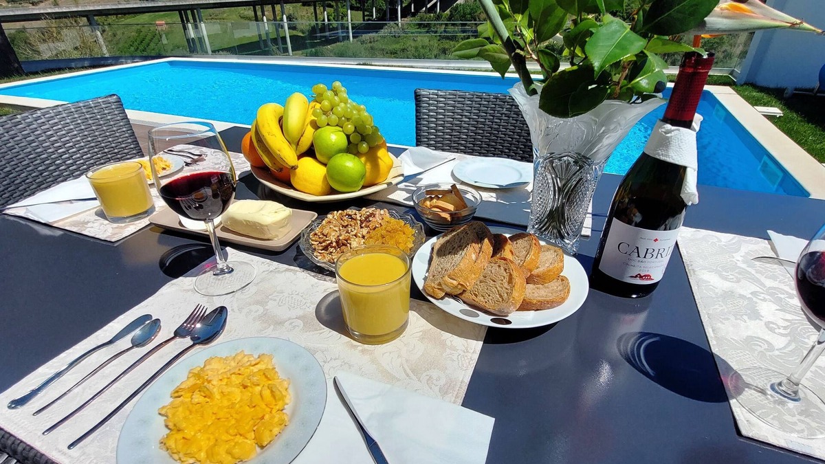 Caldas da Rainha House | House in the countryside with heated pool 15 away from the beach