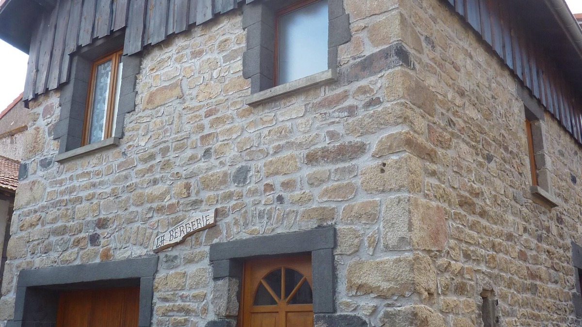 Saint-Genes-Champanelle House | House restored in calm village with the doors of the volcanos of auvergne