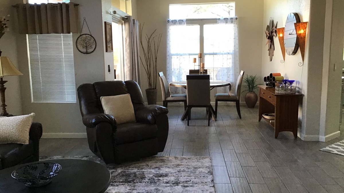 Green Valley House | House refurbished in HOA with its own great recreational area and heated pool.