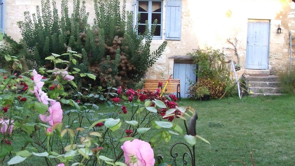 Boussay House | House riverside charm
