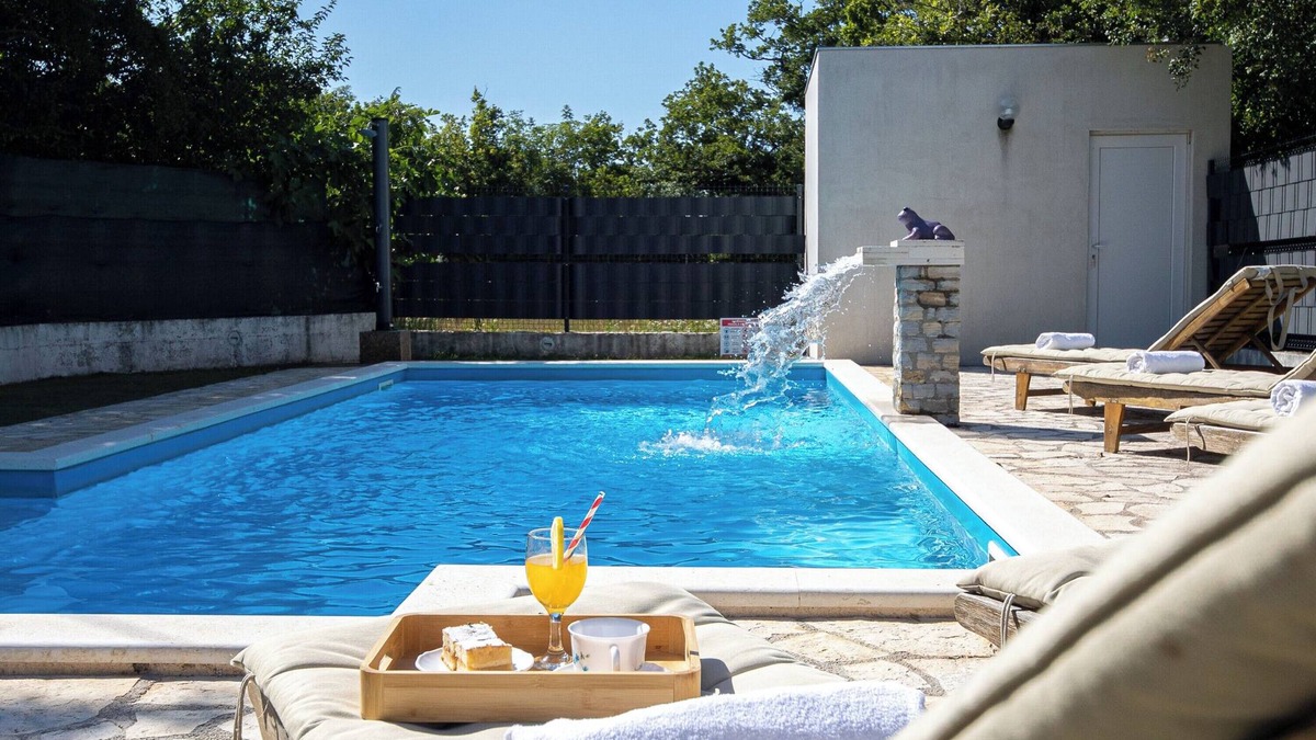 Prgomet House | House Runjic w. pool, large garden and playground